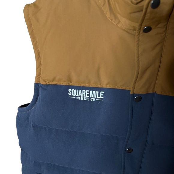 Patagonia Bivy Down Vest Mens XL - Picture 4 of 4